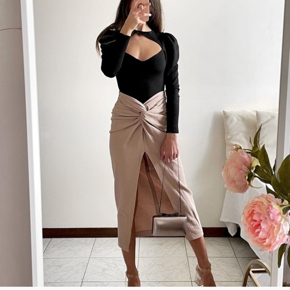 ZARA Textured Knotted Midi Skirt - Picture 8 of 13